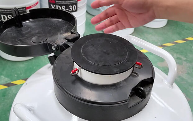 液氮儲存罐總不開蓋的話 里面的液氮會沒嗎？
