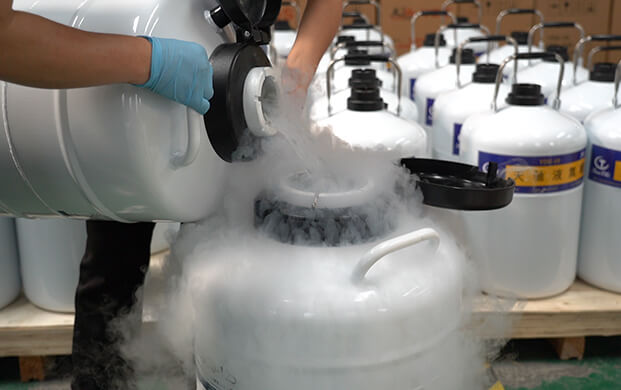 液氮儲(chǔ)存罐加液氮要加滿嗎？